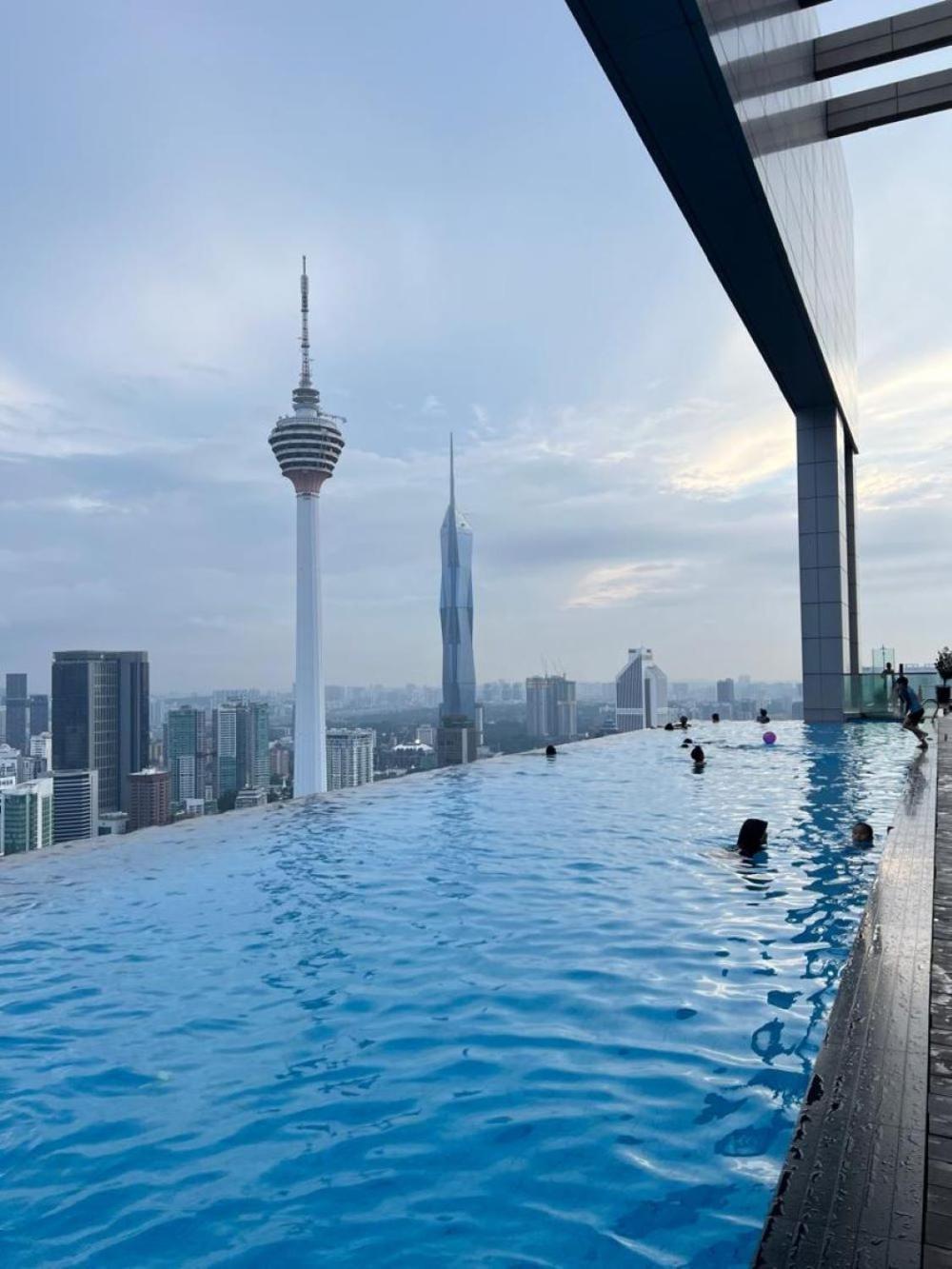 Platinum By Malaysia